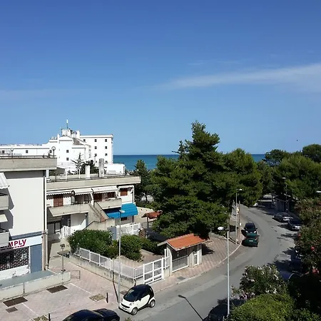 Casa Martina Вьесте